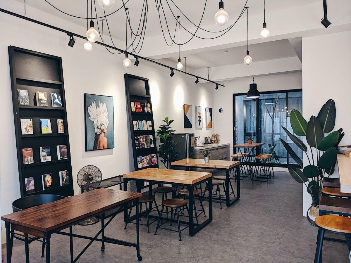 The Gatsby Apartment Tainan Extérieur photo
