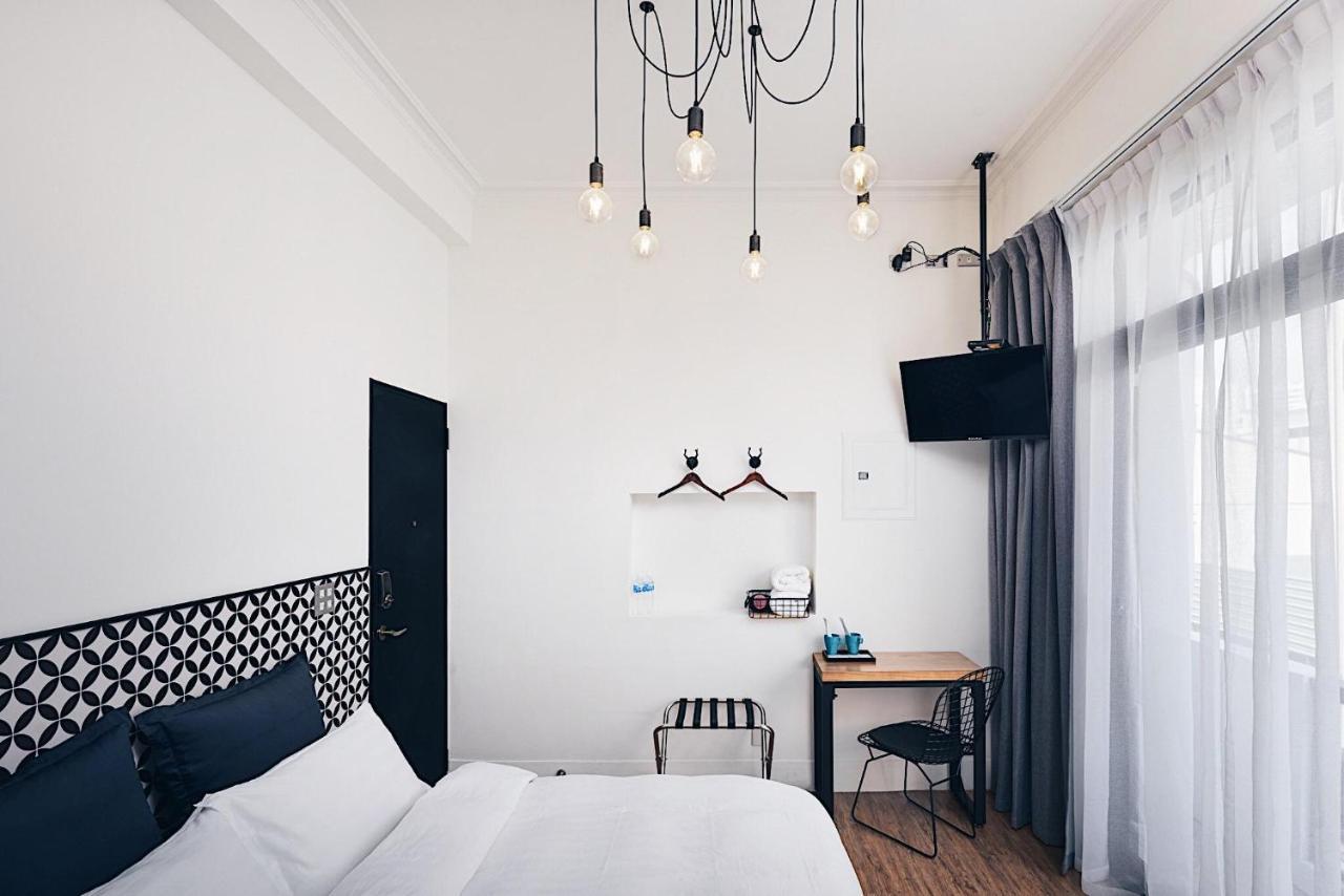 The Gatsby Apartment Tainan Extérieur photo